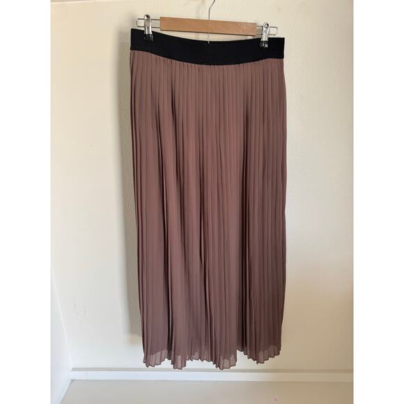 NWT Zenana Pleated Skirt Brown Full-Length Maxi Pull-On Waistband Stretchy SZ L - Picture 4 of 8